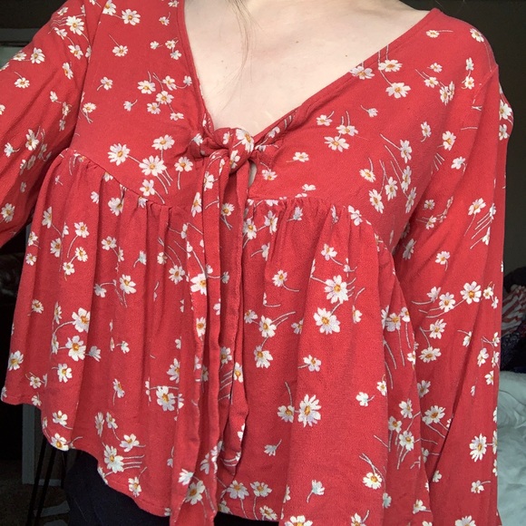 American Eagle top - Picture 2 of 5